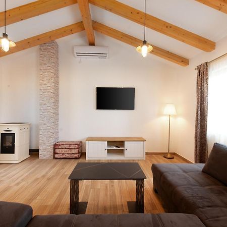 Kuca Za Odmor Villa Jurdani Luaran gambar