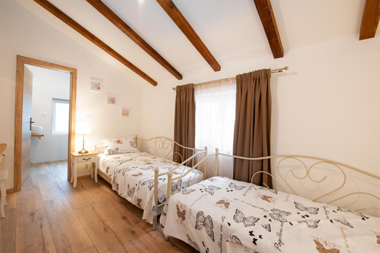 Kuca Za Odmor Villa Jurdani Luaran gambar