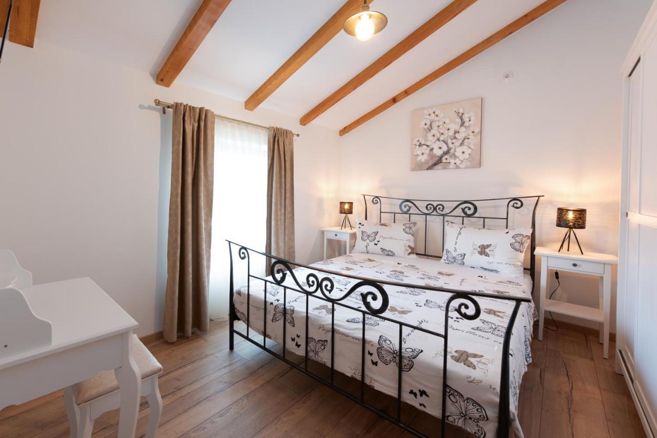 Kuca Za Odmor Villa Jurdani Luaran gambar